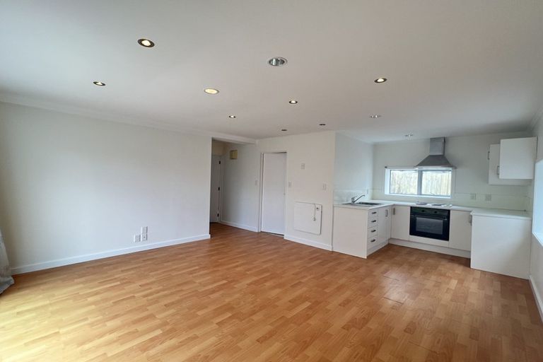 Photo of property in 19 James Street, Glenfield, Auckland, 0629