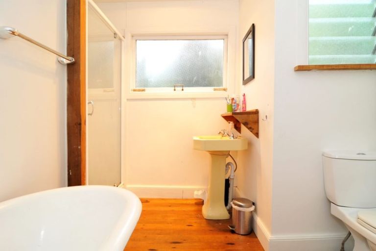 Photo of property in 56 Goodwood Road, Goodwood, Palmerston, 9481