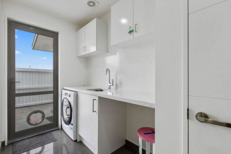 Photo of property in 4 Huntingdon Drive, Rangiora, 7400