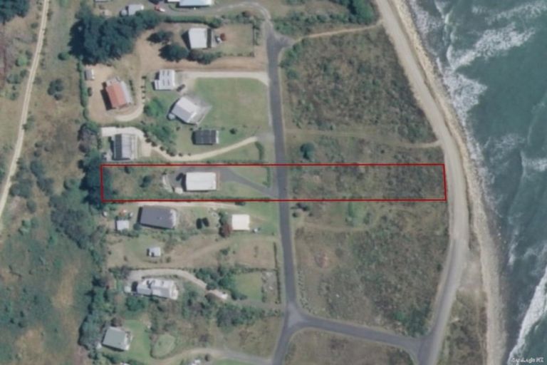Photo of property in 13 Sandy Bay Drive, Mataikona, Tinui, 5889