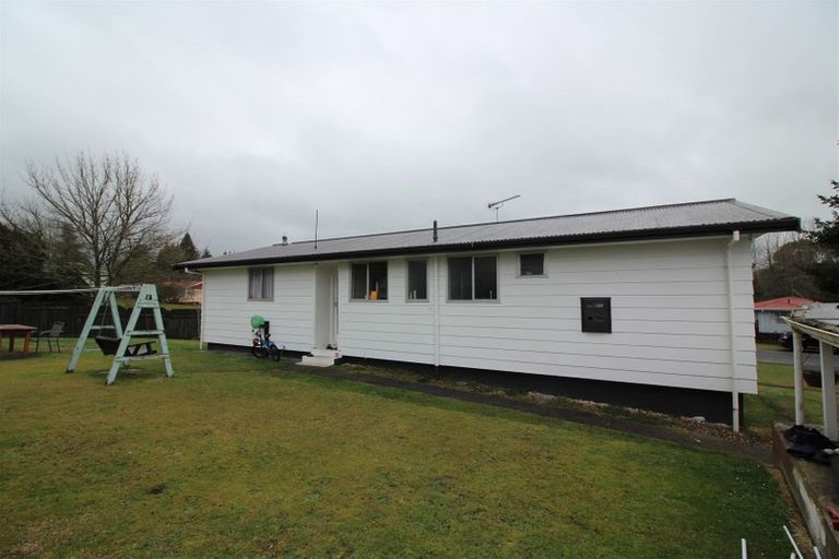 Photo of property in 15 Lancaster Crescent, Tokoroa, 3420