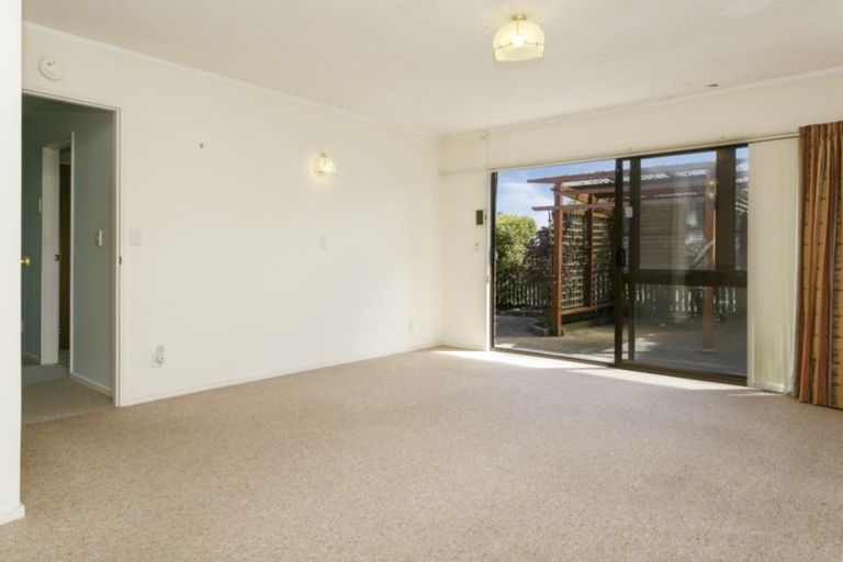 Photo of property in 2/137 Te Heuheu Street, Taupo, 3330