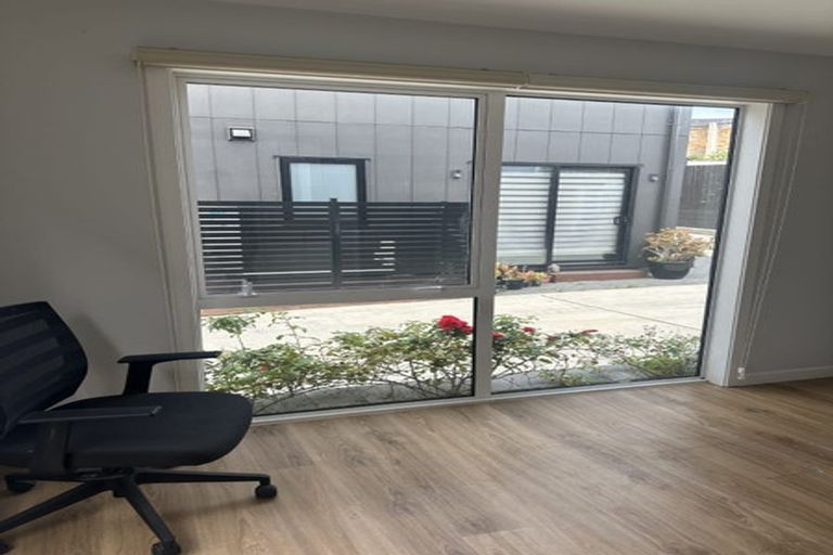 Photo of property in 206b Clovelly Road, Bucklands Beach, Auckland, 2012