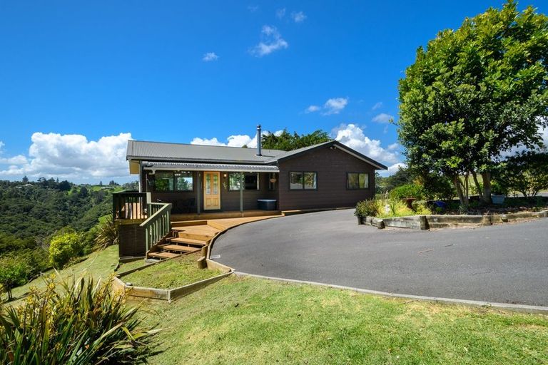 Photo of property in 394a Wairere Road, Waitakere, Auckland, 0782