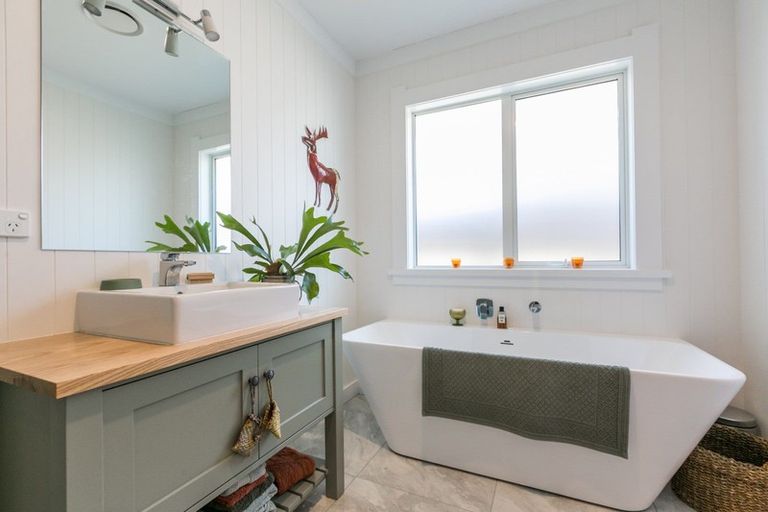 Photo of property in 18 Reynolds Road, Havelock North, 4130