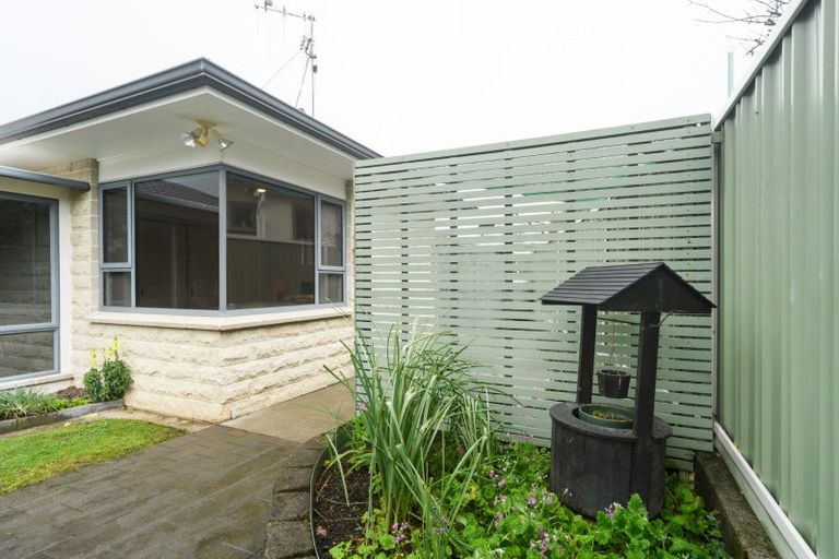 Photo of property in 28 Cedar Crescent, Feilding, 4702