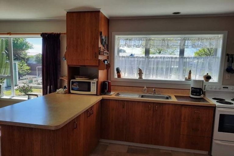 Photo of property in 53 Rowan Avenue, Aranui, Christchurch, 8061