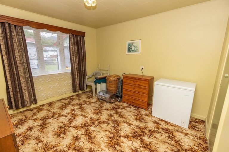 Photo of property in 18 Ashmore Avenue, Cobden, Greymouth, 7802