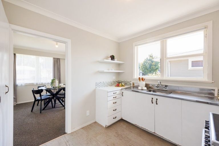 Photo of property in 8 Viscount Place, West End, Palmerston North, 4412