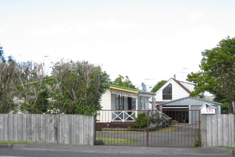 Photo of property in 171 Great South Road, Drury, 2113