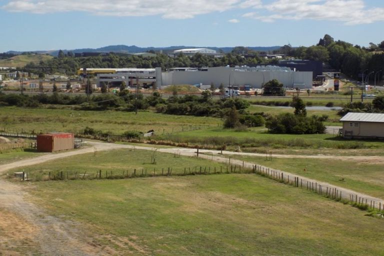 Photo of property in 18 Riverbasin Lane, Pyes Pa, Tauranga, 3112