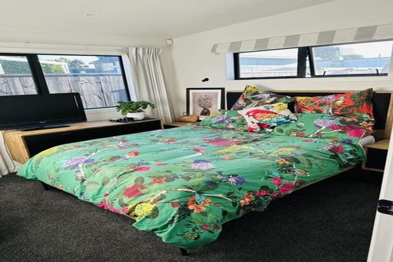 Photo of property in 57 Manly Street, Paraparaumu Beach, Paraparaumu, 5032