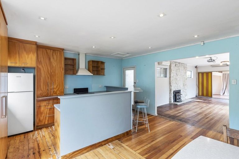 Photo of property in 15 Glen Road, Raumati South, Paraparaumu, 5032