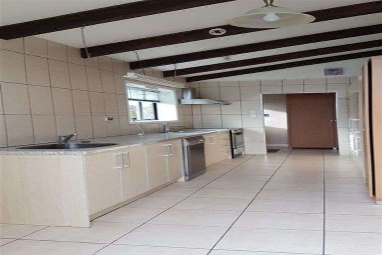 Photo of property in 34 Warren Crescent, Hillmorton, Christchurch, 8025