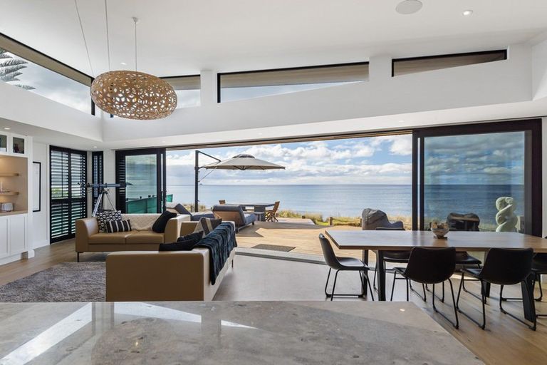 Photo of property in 2 Hemi Place, Tairua, 3508