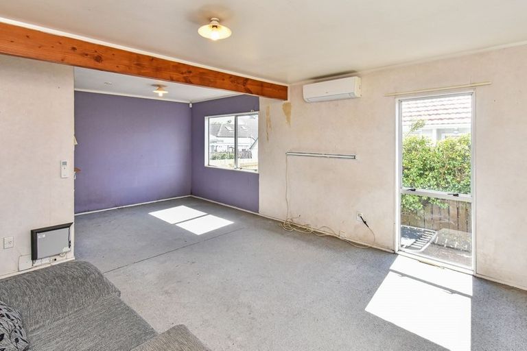 Photo of property in 1/42 Orams Road, Hillpark, Auckland, 2102