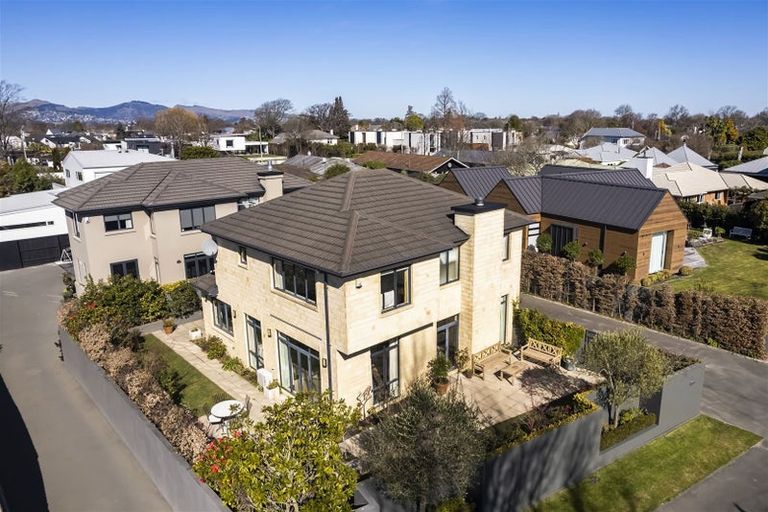 Photo of property in 5 Elmwood Road, Strowan, Christchurch, 8052