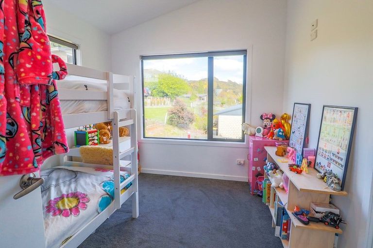 Photo of property in 24 Centennial Road, Fairfield, Dunedin, 9018