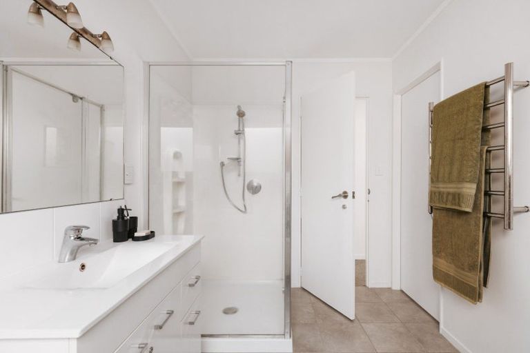 Photo of property in 50 Pacific View Road, Papamoa Beach, Papamoa, 3118