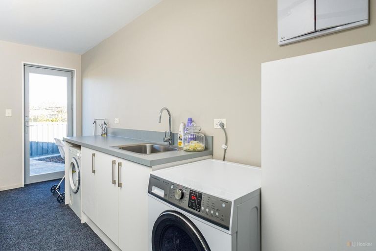 Photo of property in 24 Tancred Street, Geraldine, 7930