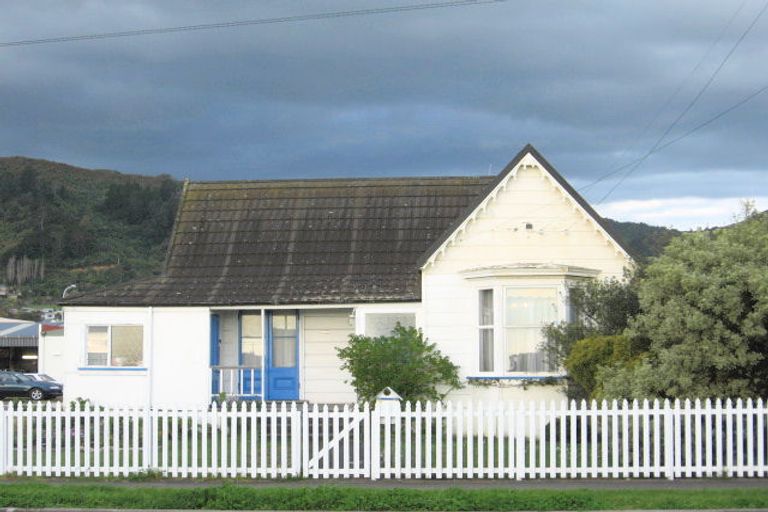 Photo of property in 302 Queen Sh25 Street, Thames, 3500