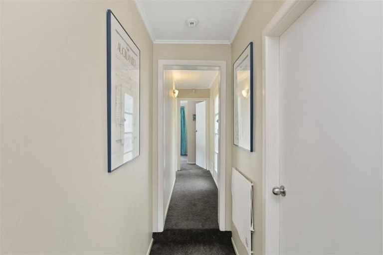 Photo of property in 1 Rangoon Street, Khandallah, Wellington, 6035