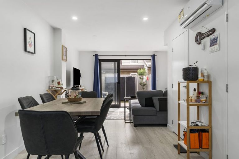 Photo of property in 4/10 Alan Avenue, Henderson, Auckland, 0610