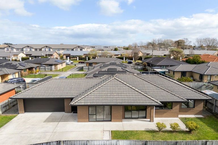 Photo of property in 48 Edgeview Crescent, Fitzroy, Hamilton, 3206
