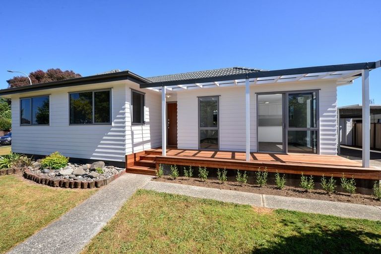 Photo of property in 23 Jasmine Avenue, Dinsdale, Hamilton, 3204