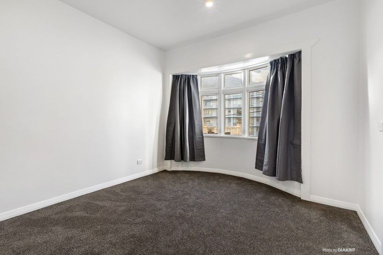 Photo of property in 68 Russell Terrace, Berhampore, Wellington, 6023