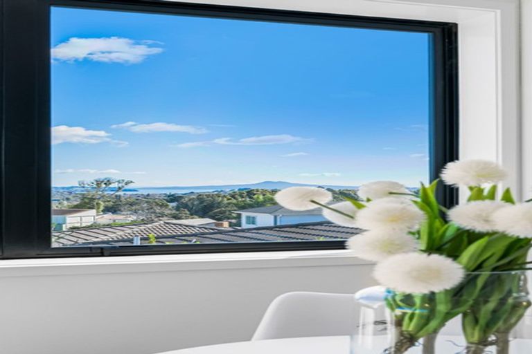 Photo of property in 19b Bradbury Road, Botany Downs, Auckland, 2010