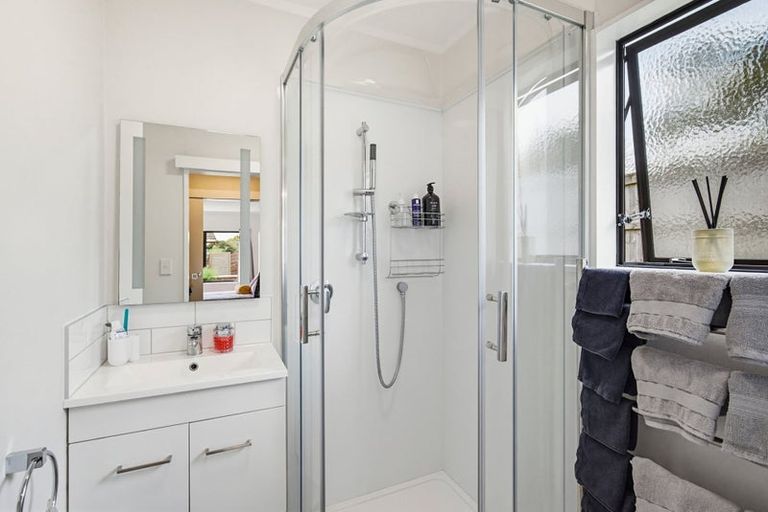 Photo of property in 16b Michael Road, Paraparaumu Beach, Paraparaumu, 5032