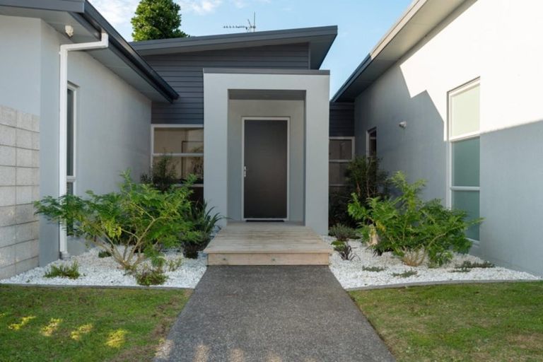 Photo of property in 33 Pompano Key, Papamoa Beach, Papamoa, 3118