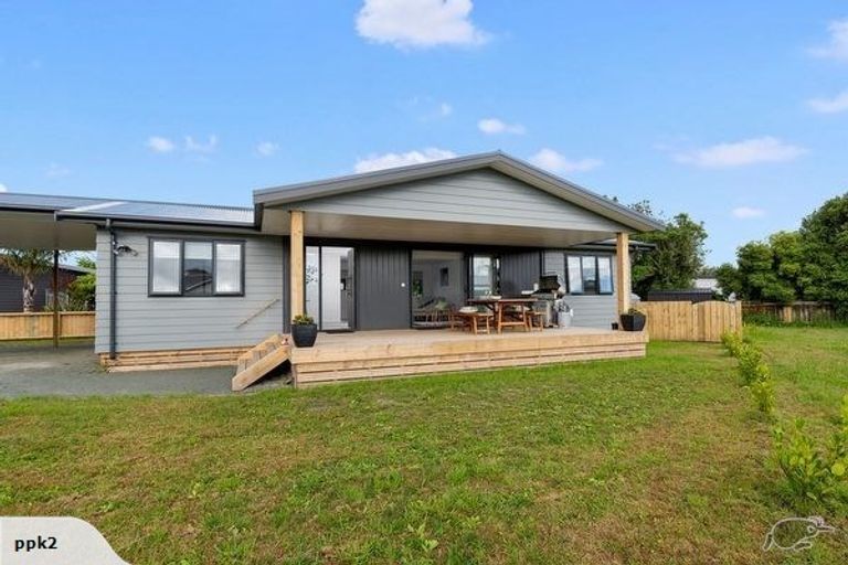 Photo of property in 10 Halyard Way, Mangawhai, 0505