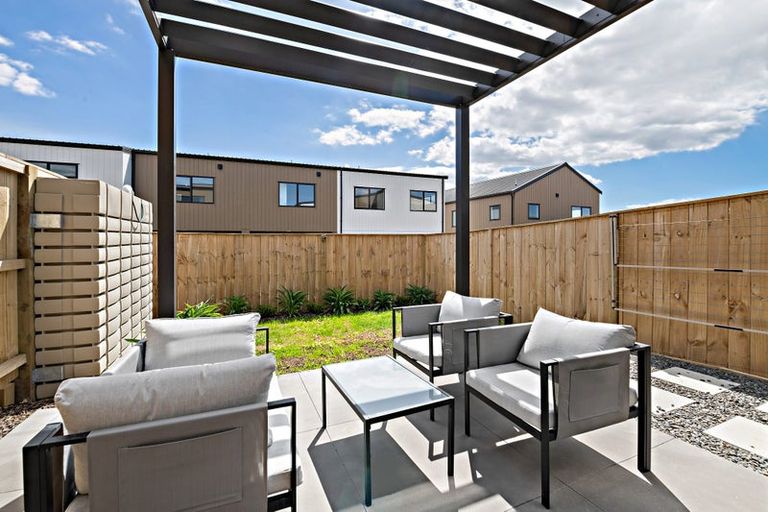 Photo of property in 6 Renga Renga Road, Flat Bush, Auckland, 2019