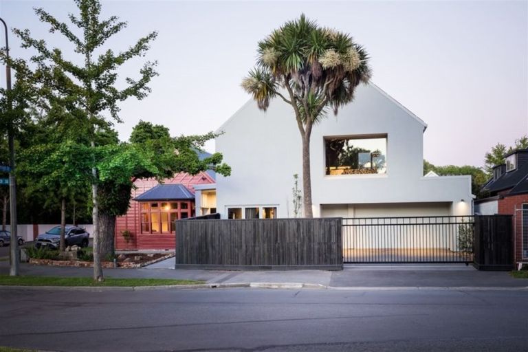 Photo of property in 25 Armagh Street, Christchurch Central, Christchurch, 8013