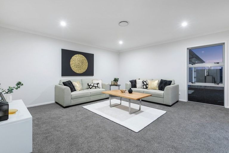 Photo of property in 32 Montiicola Drive, Papamoa Beach, Papamoa, 3118