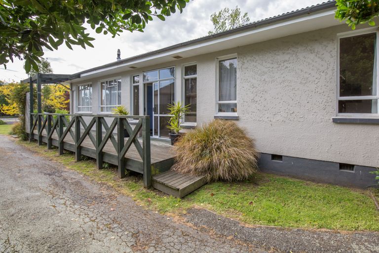 Photo of property in 26 Sarsfield Street, Southbridge, 7602