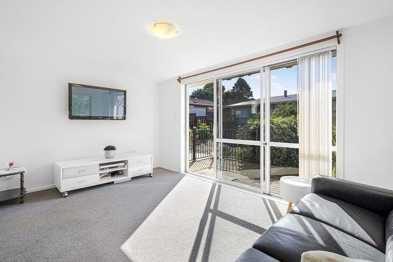 Photo of property in 64 Hazelwood Avenue, Dinsdale, Hamilton, 3204