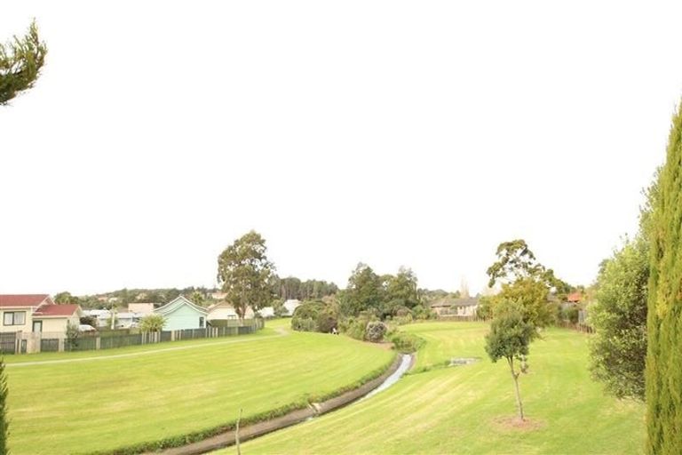 Photo of property in 18/18 Alicante Avenue, Hillpark, Auckland, 2102