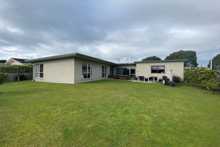 Photo of property in 1 Sarten Street, Waitara, 4320