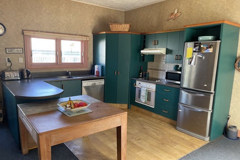 Photo of property in 80 Park Street, Winton, 9720