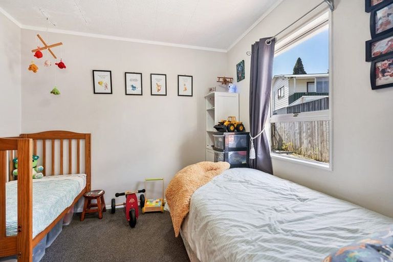 Photo of property in 6 Glover Place, Onerahi, Whangarei, 0110