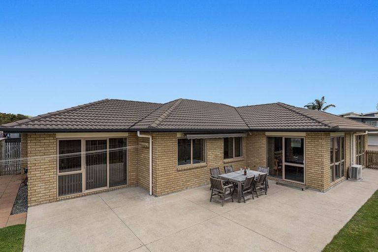 Photo of property in 14 Omega Place, Coastlands, Whakatane, 3120