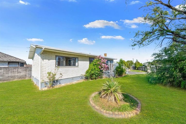 Photo of property in 65 Sheehan Avenue, Papakura, 2110