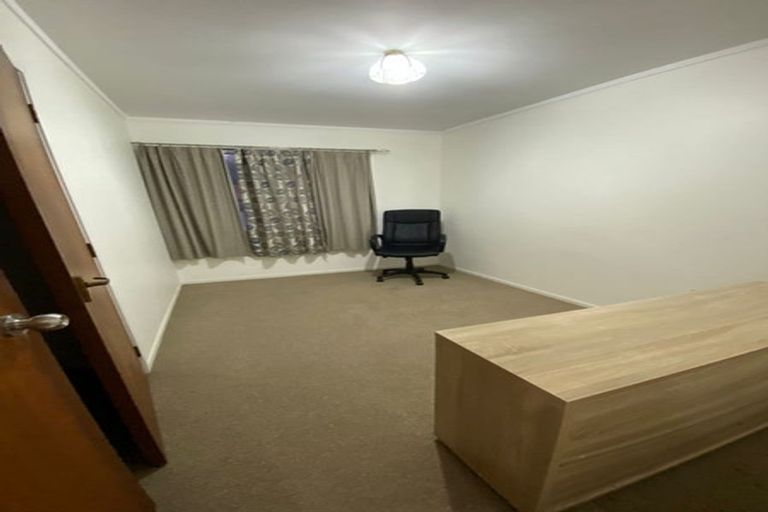 Photo of property in 2/9 Berwyn Avenue, Takanini, 2112