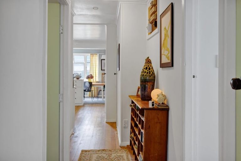 Photo of property in 30 Leicester Street, Patea, 4520