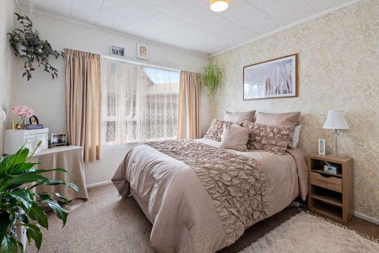 Photo of property in 29b Aquarius Drive, Kawaha Point, Rotorua, 3010