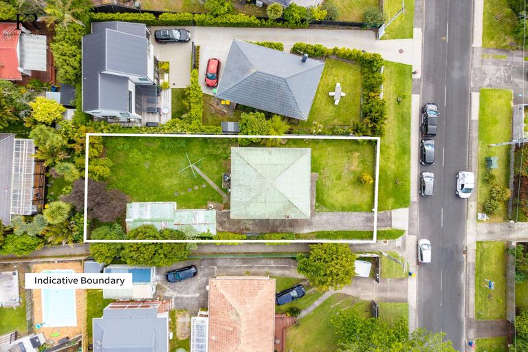 Photo of property in 53 Waipani Road, Te Atatu Peninsula, Auckland, 0610