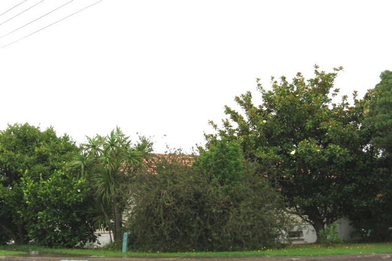 Photo of property in 4/86 Sylvan Avenue, Northcote, Auckland, 0627